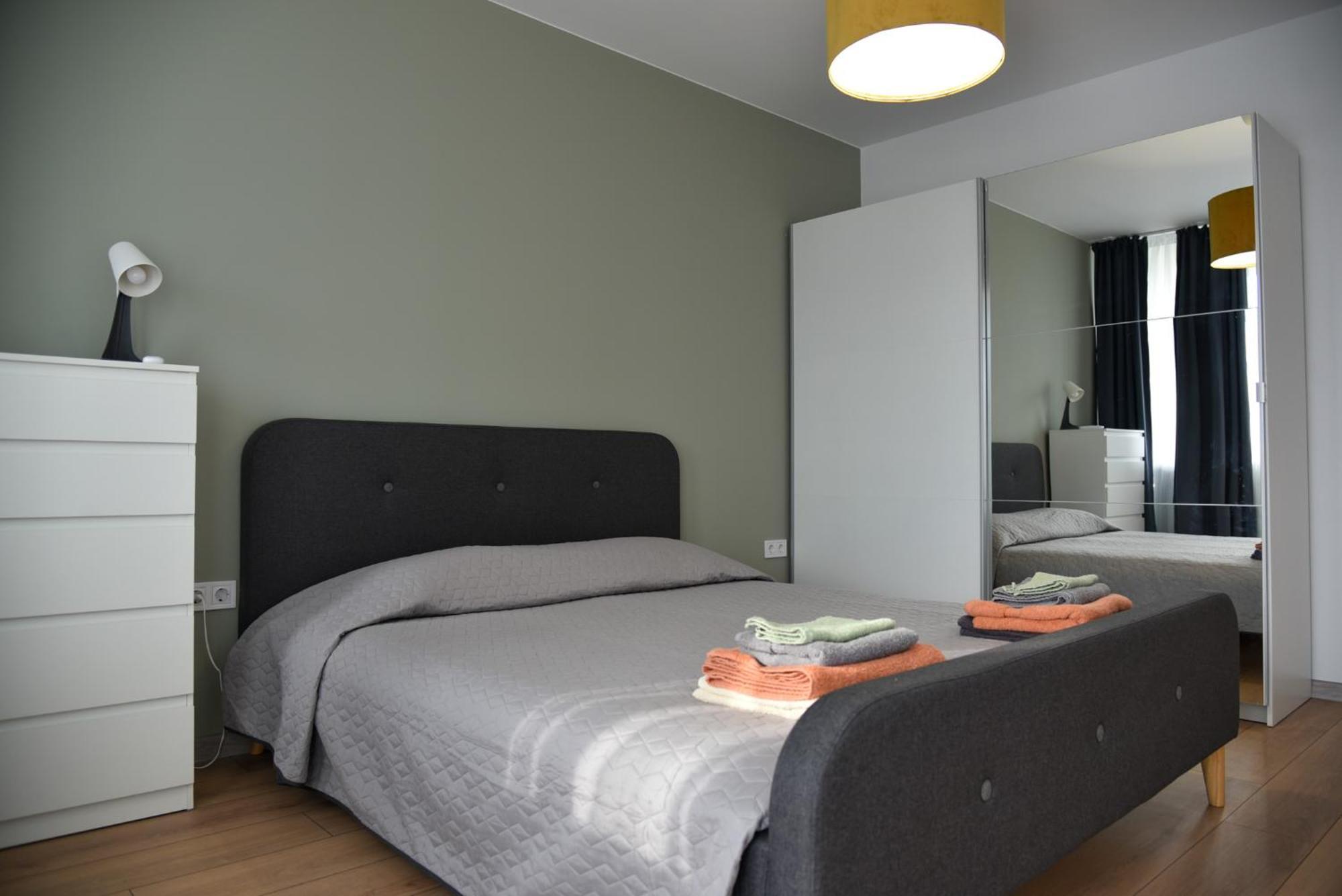 Sunlit Elegance Escape Apartment فارنا المظهر الخارجي الصورة