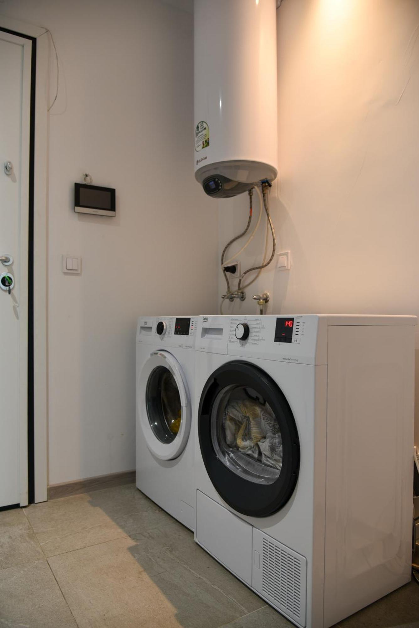Sunlit Elegance Escape Apartment فارنا المظهر الخارجي الصورة