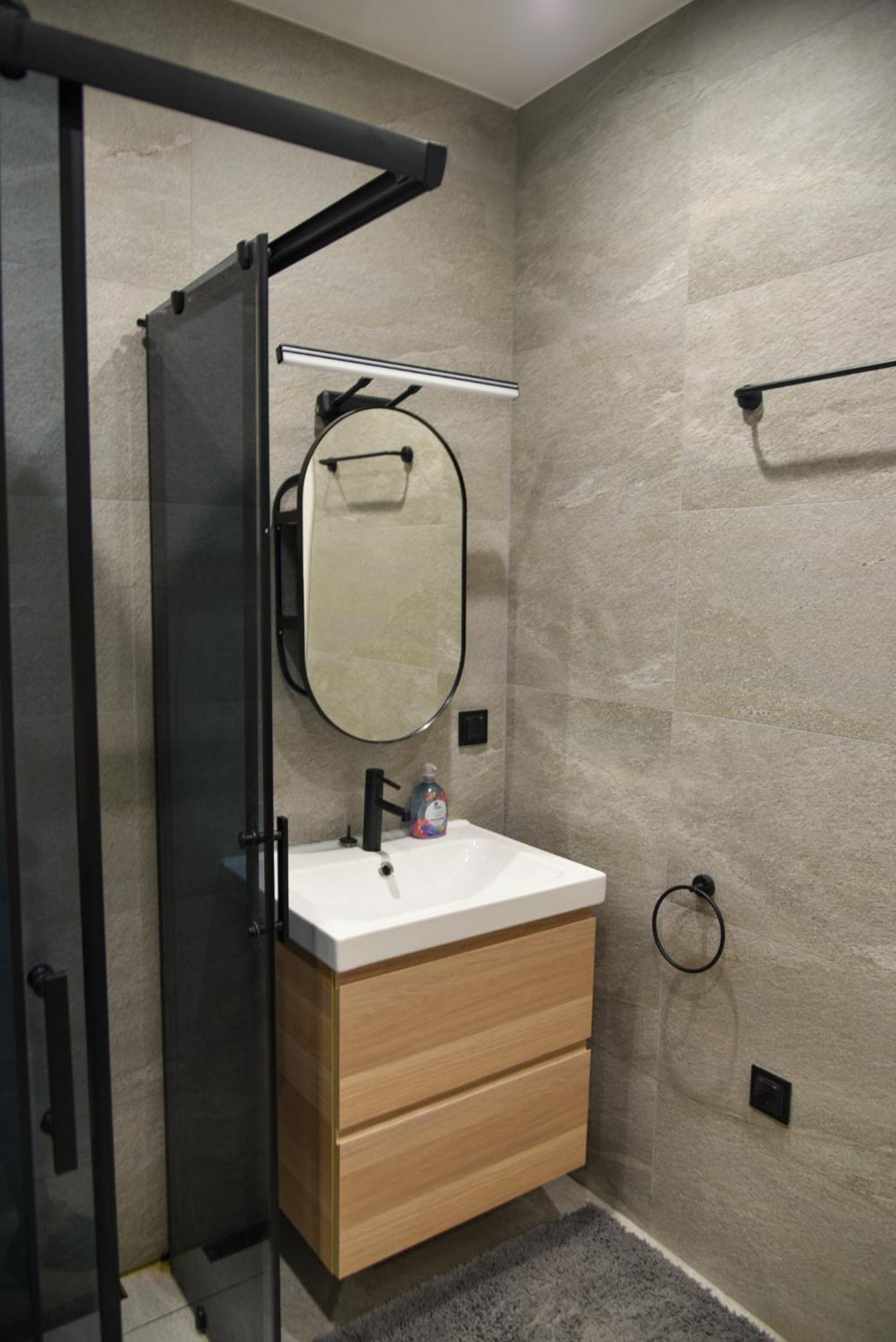 Sunlit Elegance Escape Apartment فارنا المظهر الخارجي الصورة