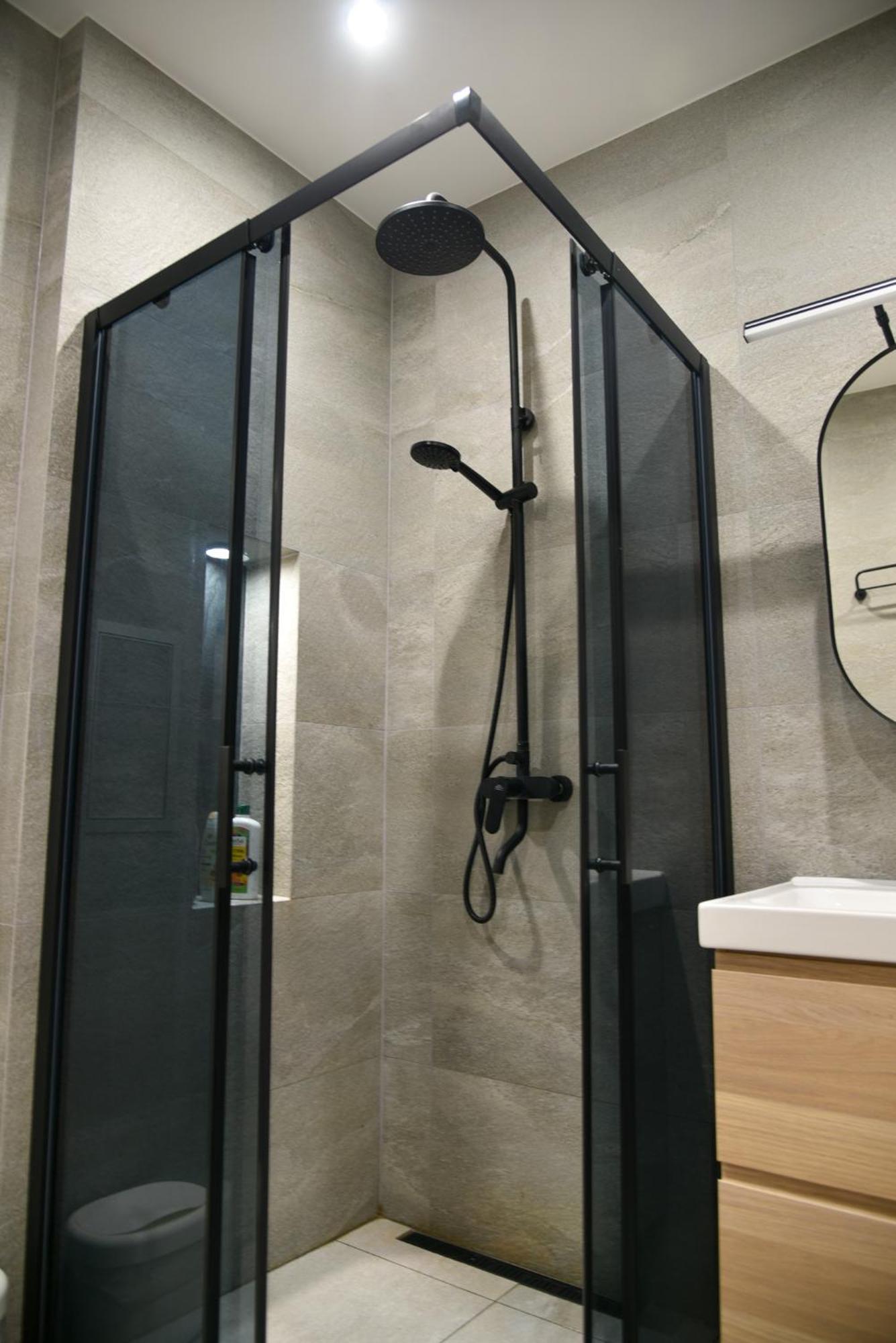 Sunlit Elegance Escape Apartment فارنا المظهر الخارجي الصورة
